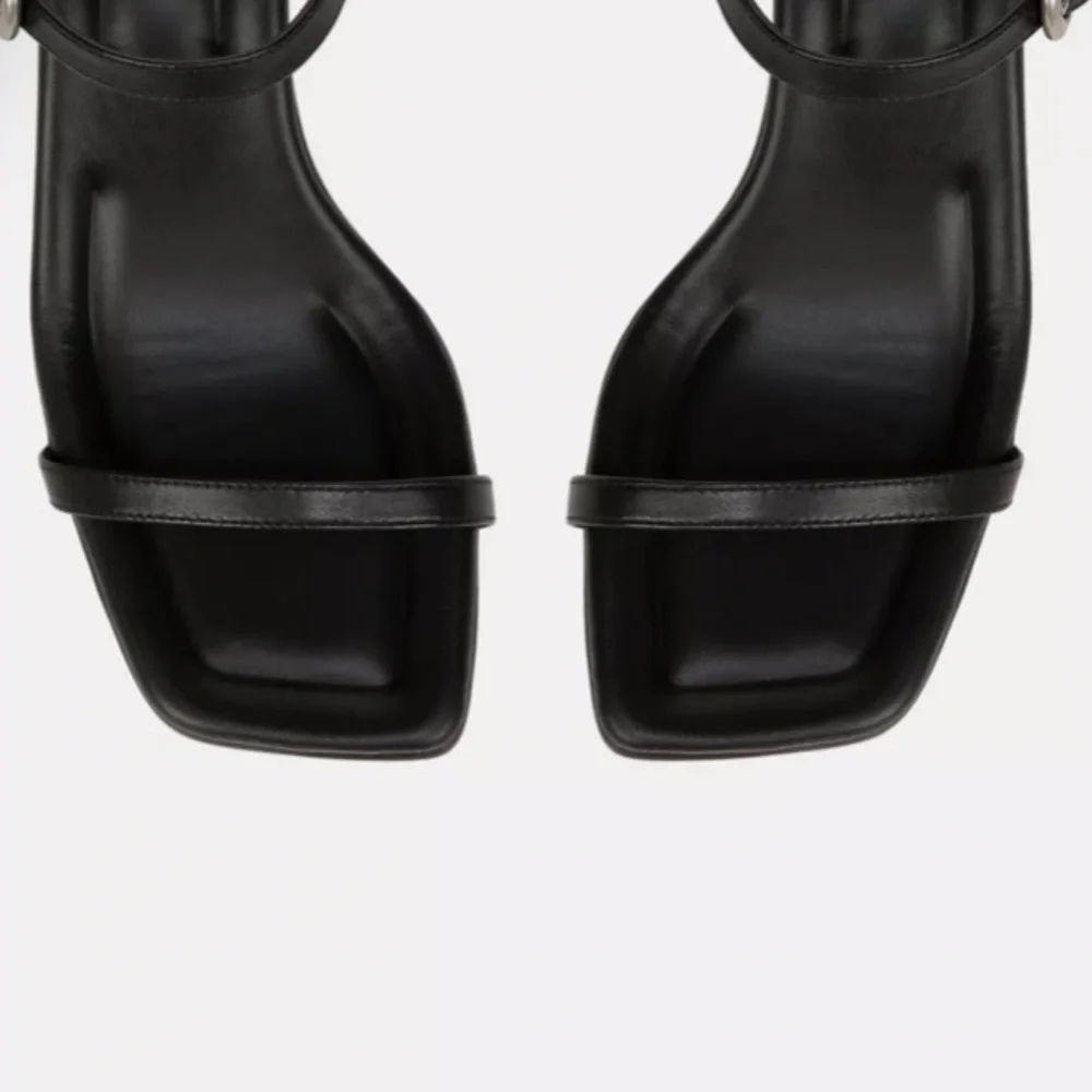 Vince Black Sandals Sleek Design Comfortable Fit - Picture 3 of 11